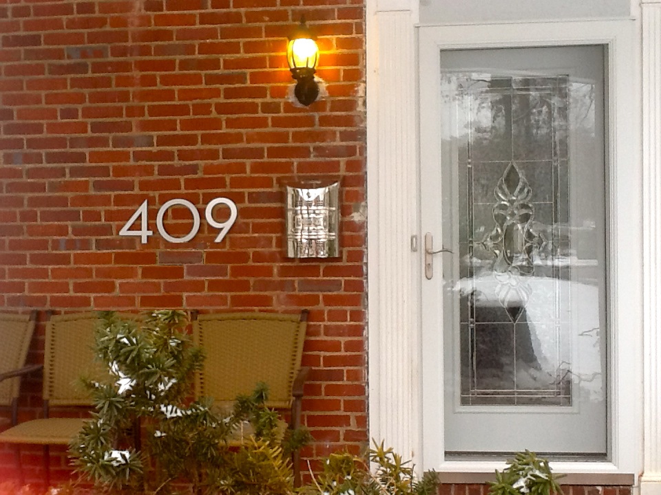 Very Best House Numbers for Red Brick Homes 960 x 720 · 259 kB · jpeg